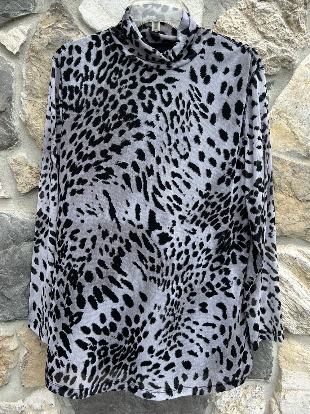 Chico's Top Size 3 (XL) Exotic Leopard Print Blouse Casual Long Sleeve Modest
